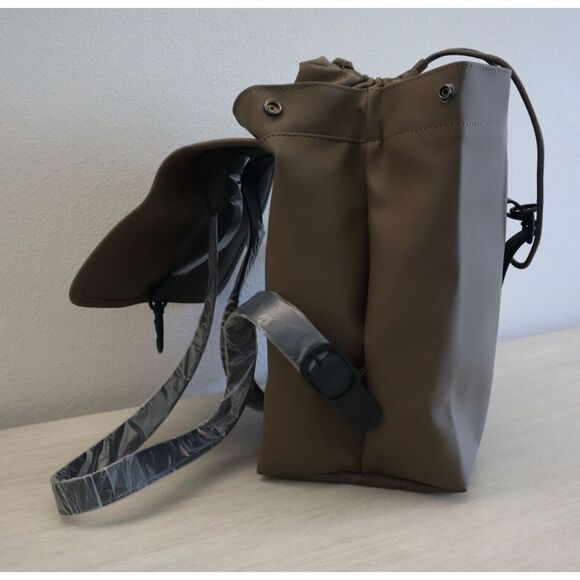 RAINS 13870 Unisex One Size Wood Brown Waterproof Rucksack Bucket Backpack - Picture 10 of 16